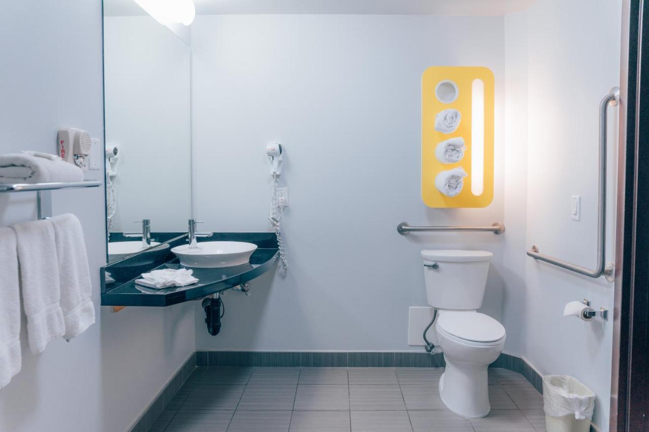 Motel 6 แอร์ดรี ภายนอก รูปภาพ