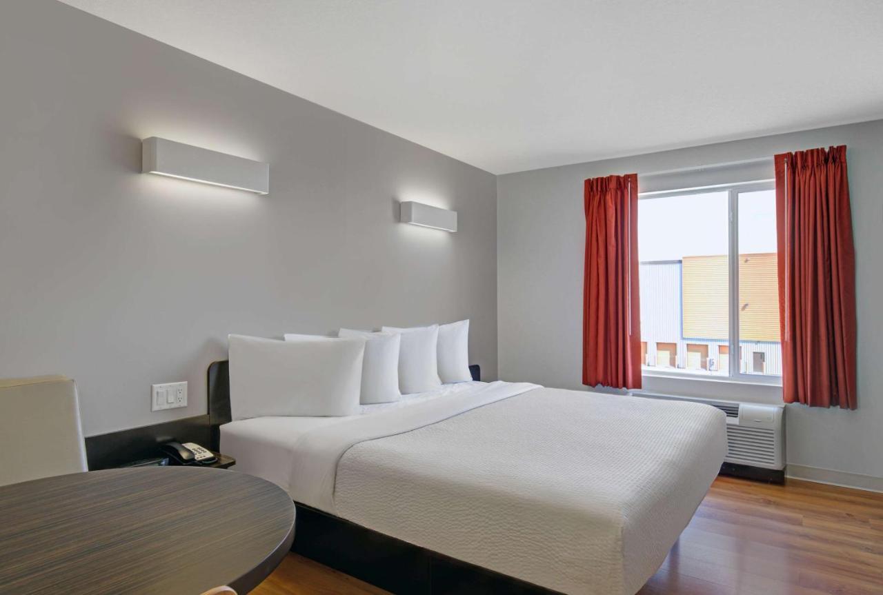 Motel 6 แอร์ดรี ภายนอก รูปภาพ