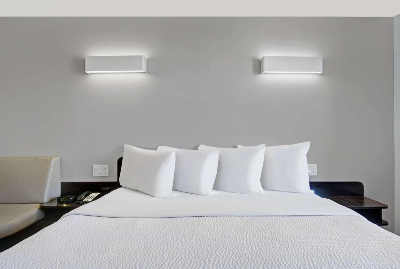 Motel 6 แอร์ดรี ภายนอก รูปภาพ