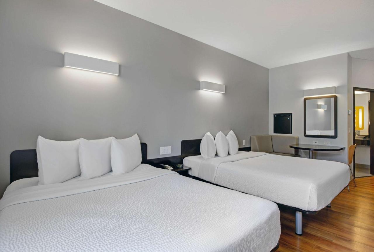 Motel 6 แอร์ดรี ภายนอก รูปภาพ