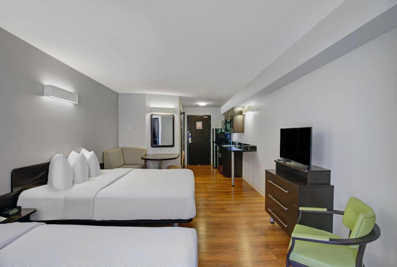 Motel 6 แอร์ดรี ภายนอก รูปภาพ