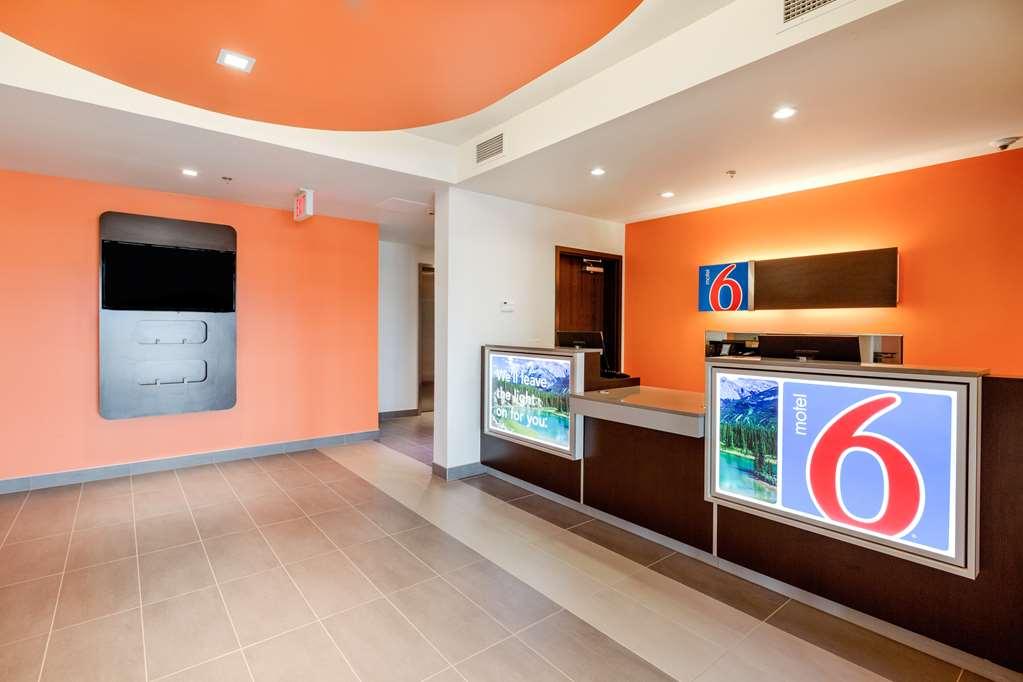 Motel 6 แอร์ดรี ภายใน รูปภาพ