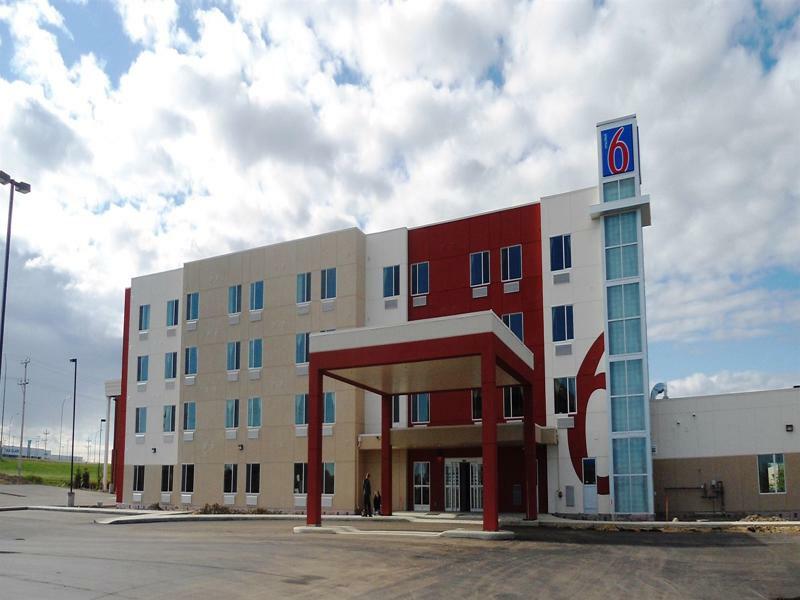 Motel 6 แอร์ดรี ภายนอก รูปภาพ