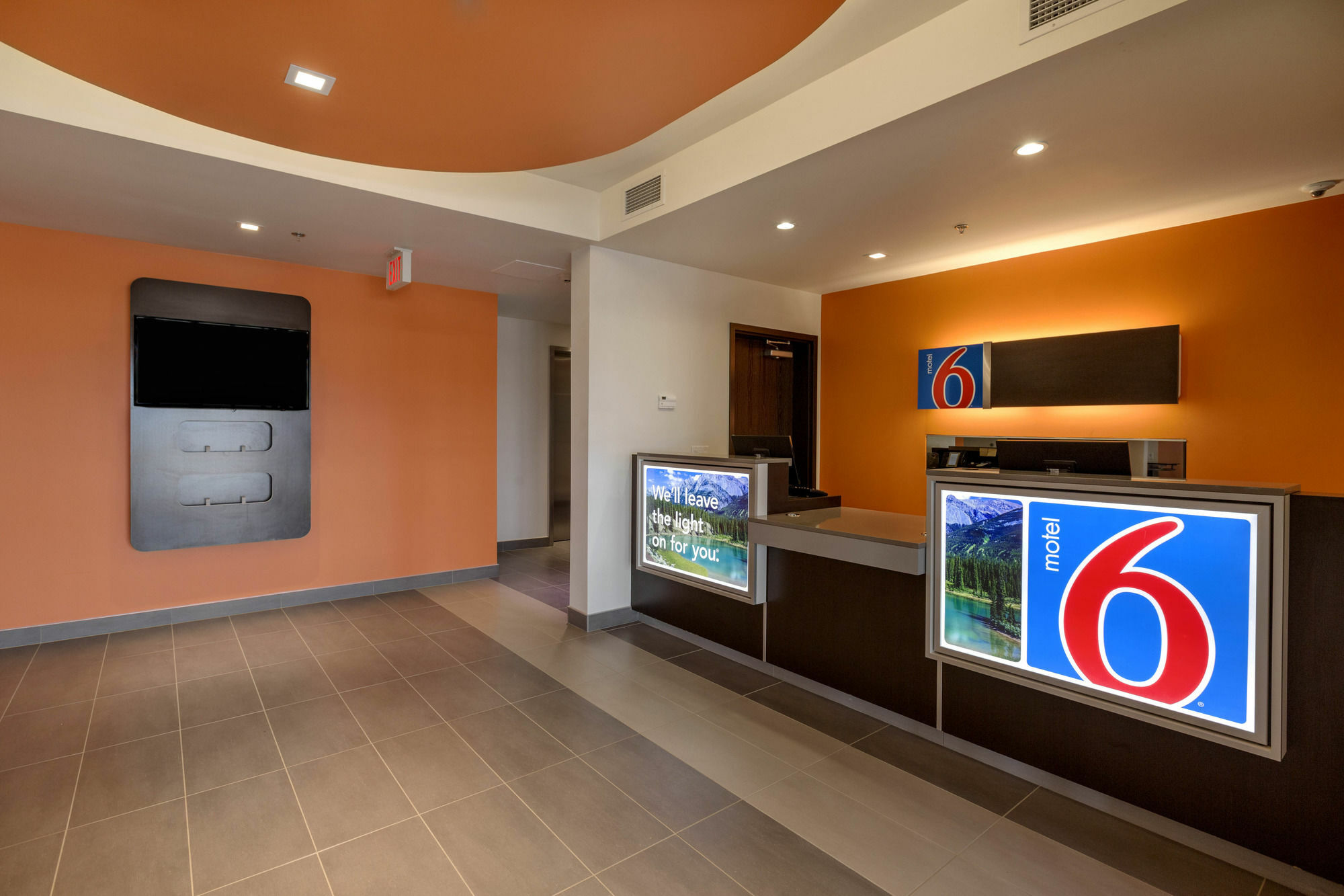 Motel 6 แอร์ดรี ภายนอก รูปภาพ